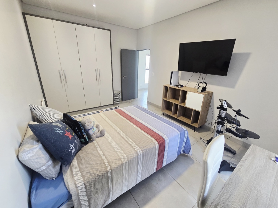 4 Bedroom Property for Sale in Kingswood Golf Estate Western Cape